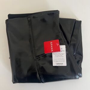 SPANX Faux Patent Leather Leggings Black Womens 1X Pull on Pants NEW 20301R